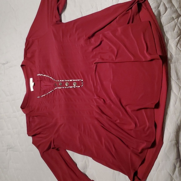 Burgundy 3/4 sleeve blouse - Picture 1 of 6